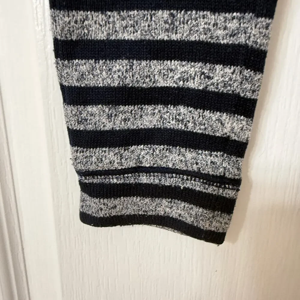 Baby gap navy blue and gray sweatpants jogger size 3 years